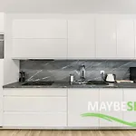 Maybesea Nadmorskie Tarasy A415 코워브제크